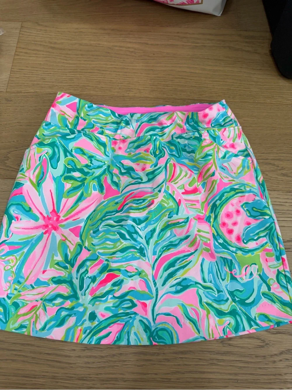 Lilly Pulitzer Bright Pink Luxletic Bottoms - Picture 2 of 7